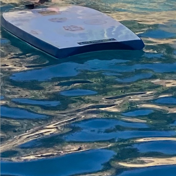 Meet your Posher, Lundyn - Picture 4 of 4